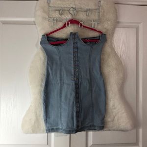 Cute jeans skirt that can be dressed with a shirt